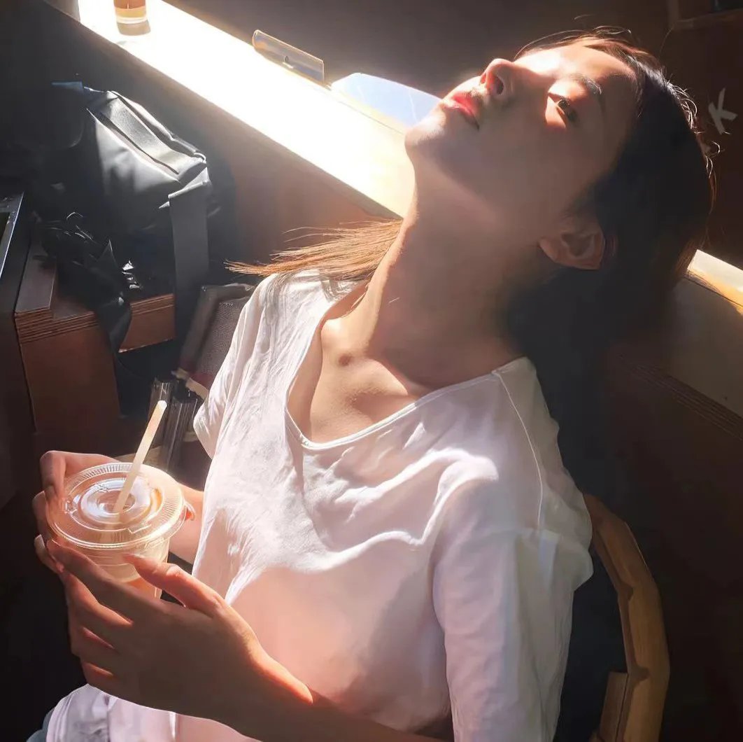 身份流亡